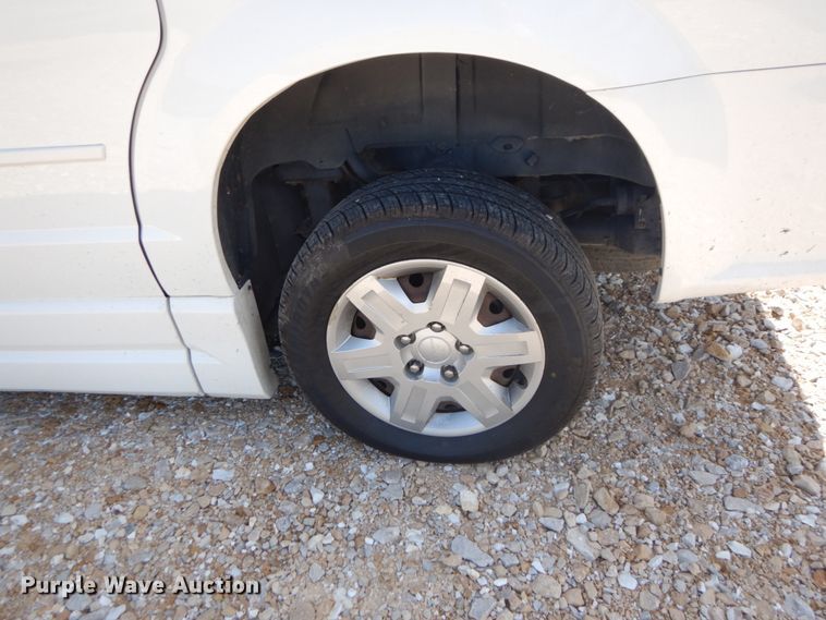 image for item DH5164 2011 Dodge Grand Caravan  handicap accessible van