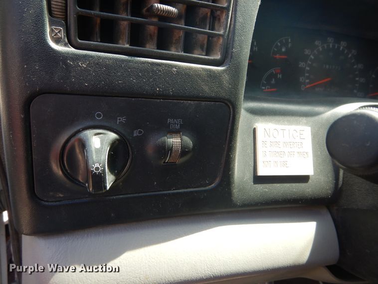 image for item DH5166 2000 Ford F750 Super Duty XL  flatbed truck