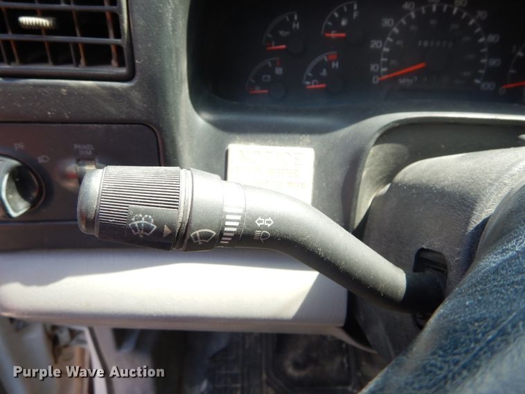 image for item DH5166 2000 Ford F750 Super Duty XL  flatbed truck