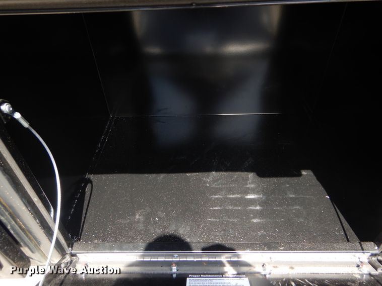 image for item DH5166 2000 Ford F750 Super Duty XL  flatbed truck