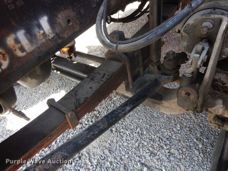 image for item DH5166 2000 Ford F750 Super Duty XL  flatbed truck