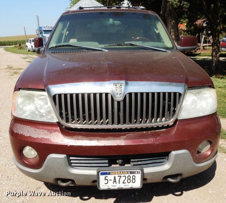image for item DH6592 2003 Lincoln Navigator  SUV