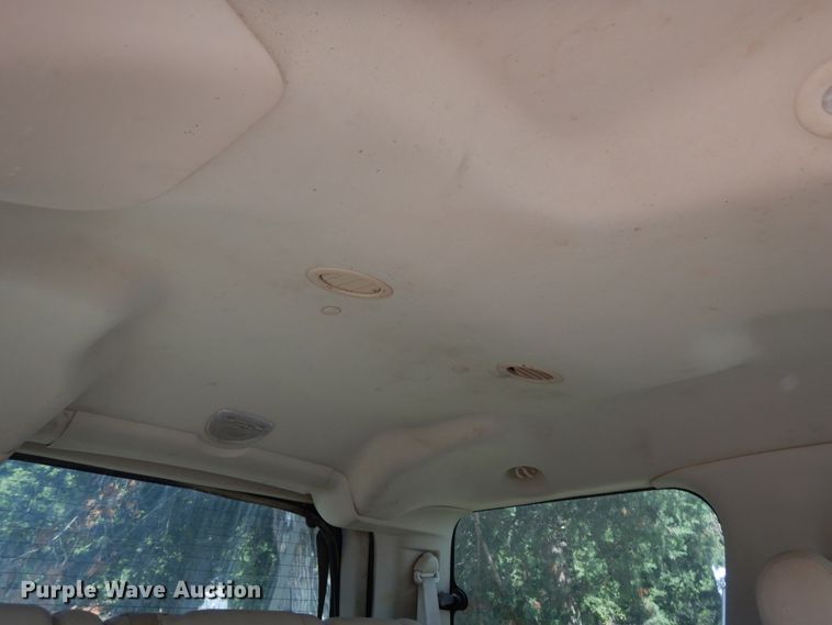 image for item DH6592 2003 Lincoln Navigator  SUV