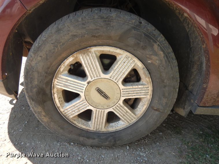 image for item DH6592 2003 Lincoln Navigator  SUV