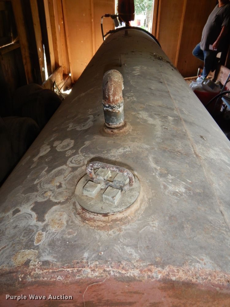 image for item DH6594 Fuel tank