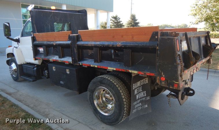 image for item DH6608 2004 GMC C7500  dump truck