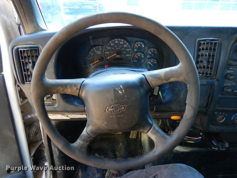 image for item DH6608 2004 GMC C7500  dump truck