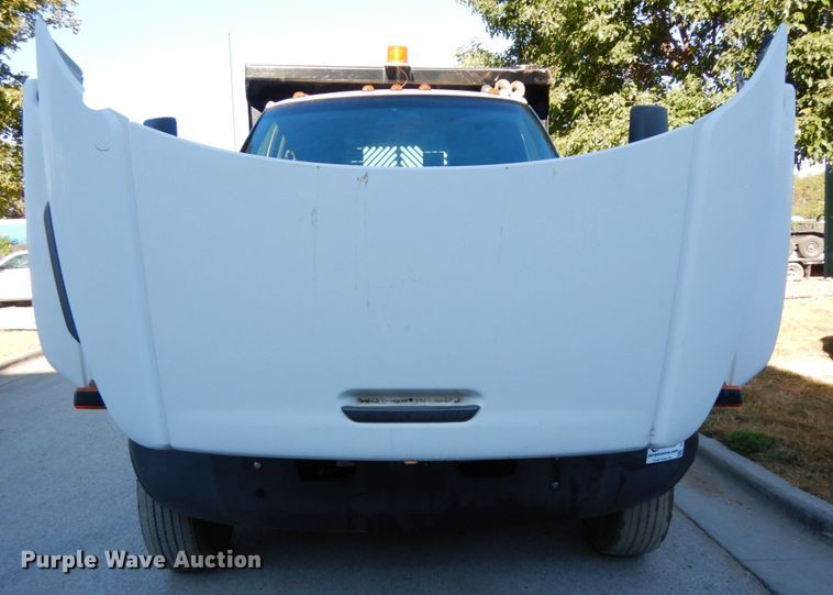 image for item DH6608 2004 GMC C7500  dump truck
