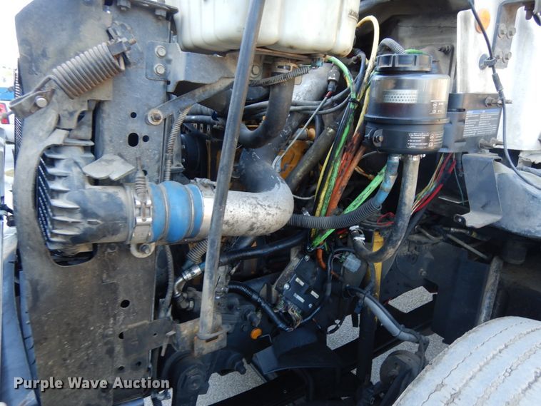 image for item DH6608 2004 GMC C7500  dump truck