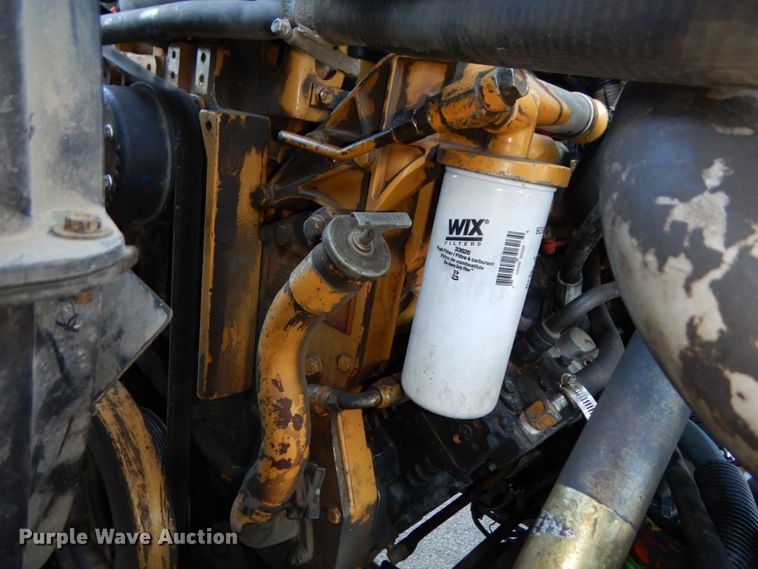 image for item DH6608 2004 GMC C7500  dump truck