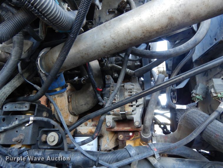 image for item DH6608 2004 GMC C7500  dump truck