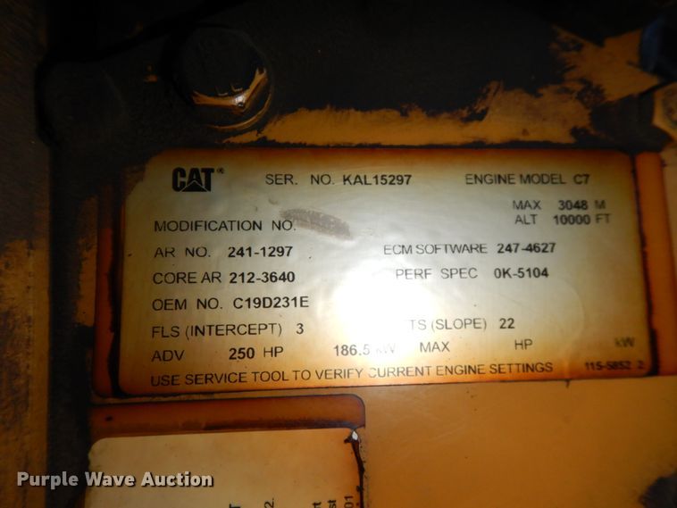 image for item DH6608 2004 GMC C7500  dump truck