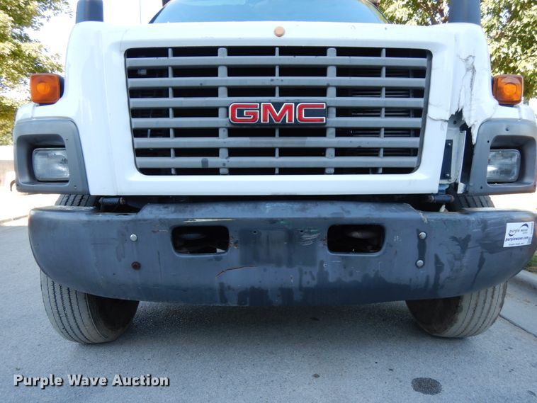 image for item DH6608 2004 GMC C7500  dump truck