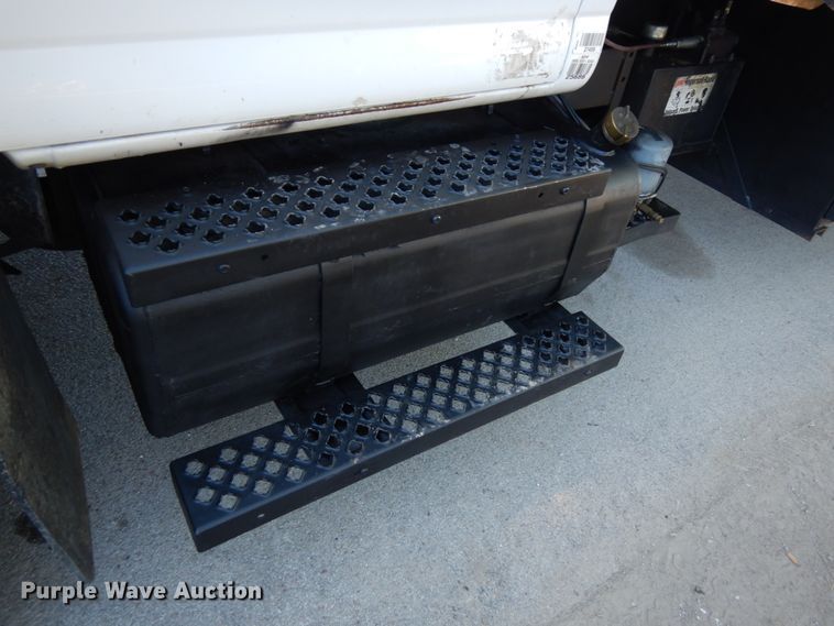 image for item DH6608 2004 GMC C7500  dump truck