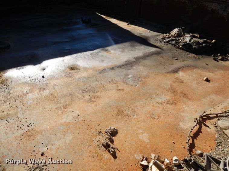 image for item DH6608 2004 GMC C7500  dump truck