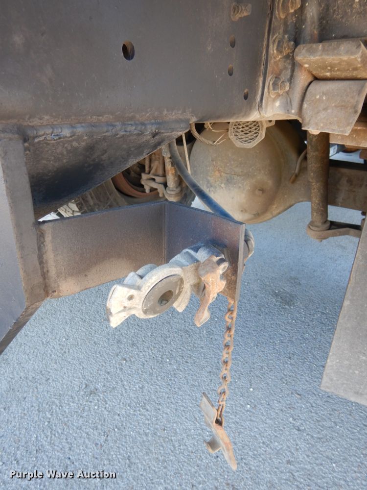 image for item DH6608 2004 GMC C7500  dump truck