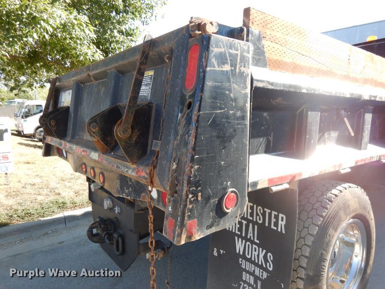 image for item DH6608 2004 GMC C7500  dump truck