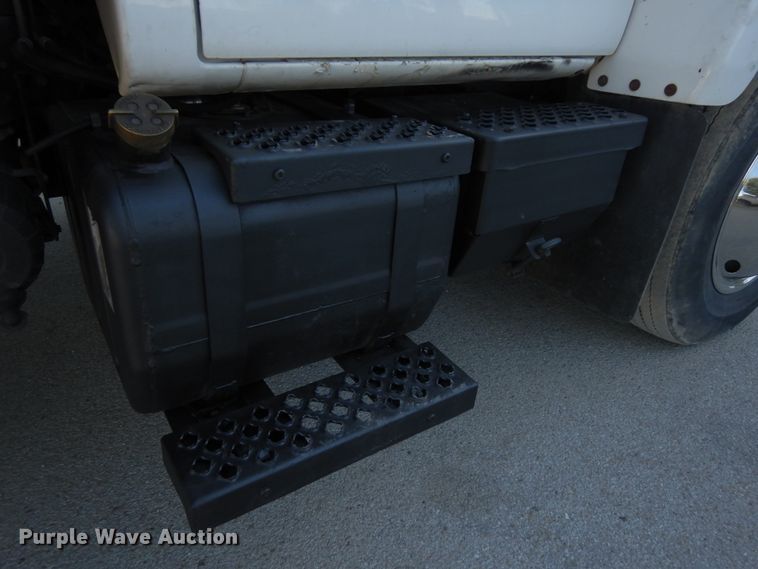 image for item DH6608 2004 GMC C7500  dump truck