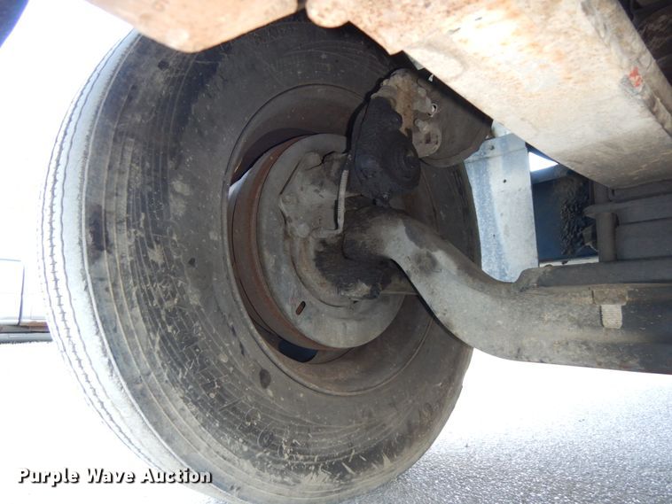 image for item DH6608 2004 GMC C7500  dump truck