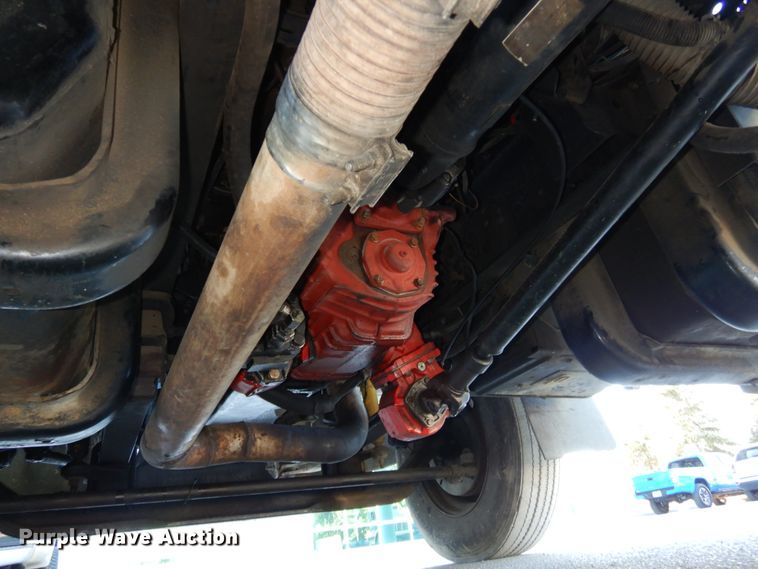 image for item DH6608 2004 GMC C7500  dump truck