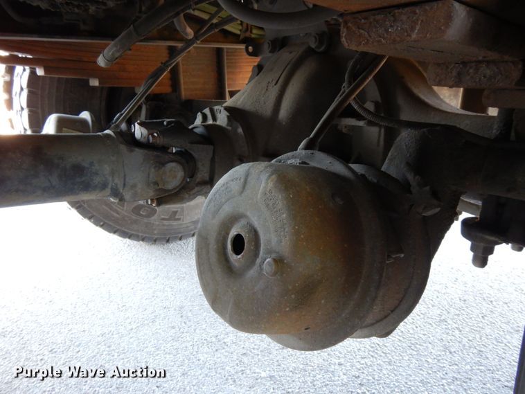 image for item DH6608 2004 GMC C7500  dump truck