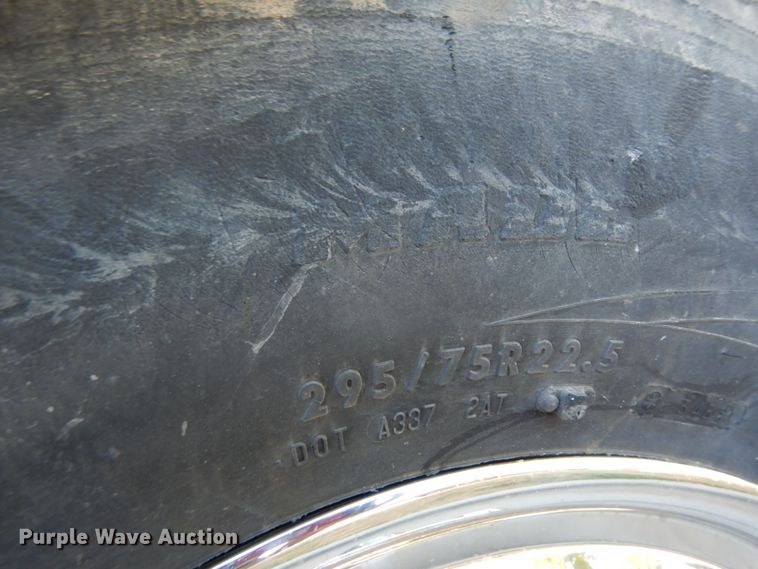 image for item DH6608 2004 GMC C7500  dump truck