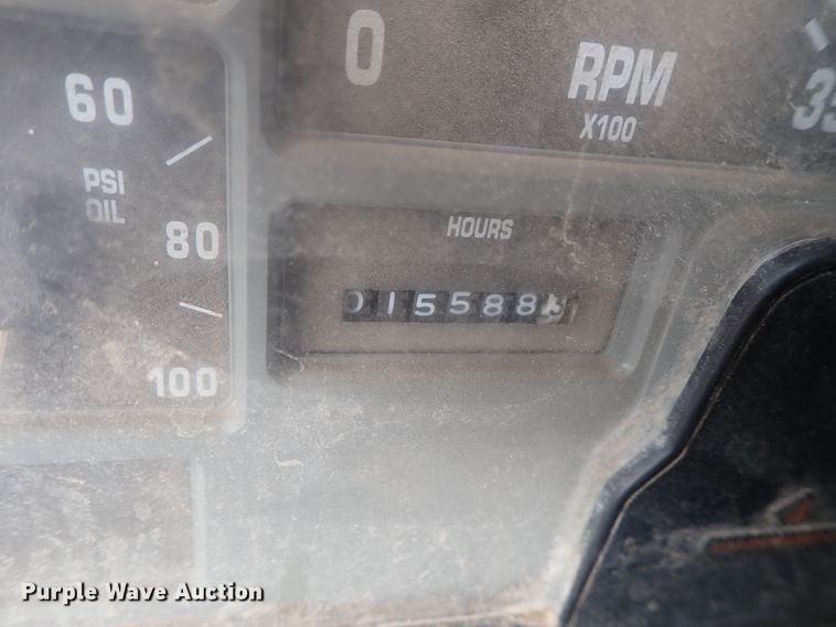 image for item DI4648 1992 International 4900  fuel truck