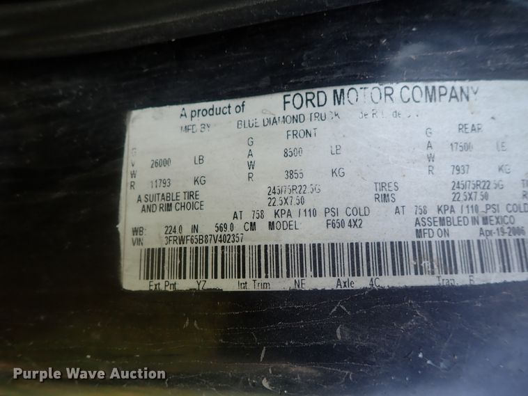 image for item DI4681 2007 Ford F650 Super Duty  rollback truck