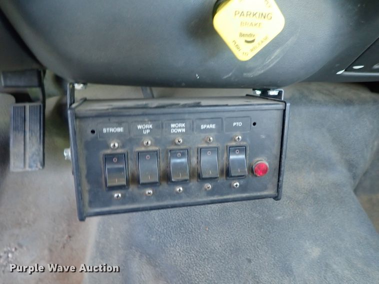 image for item DI4681 2007 Ford F650 Super Duty  rollback truck