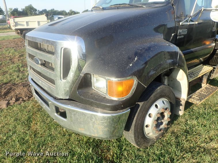 image for item DI4681 2007 Ford F650 Super Duty  rollback truck