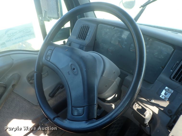 image for item DI4714 1998 Ford  toter truck
