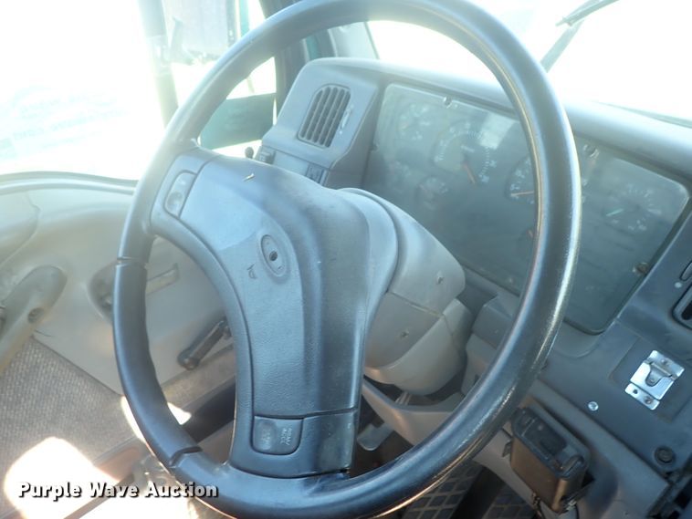 image for item DI4714 1998 Ford  toter truck