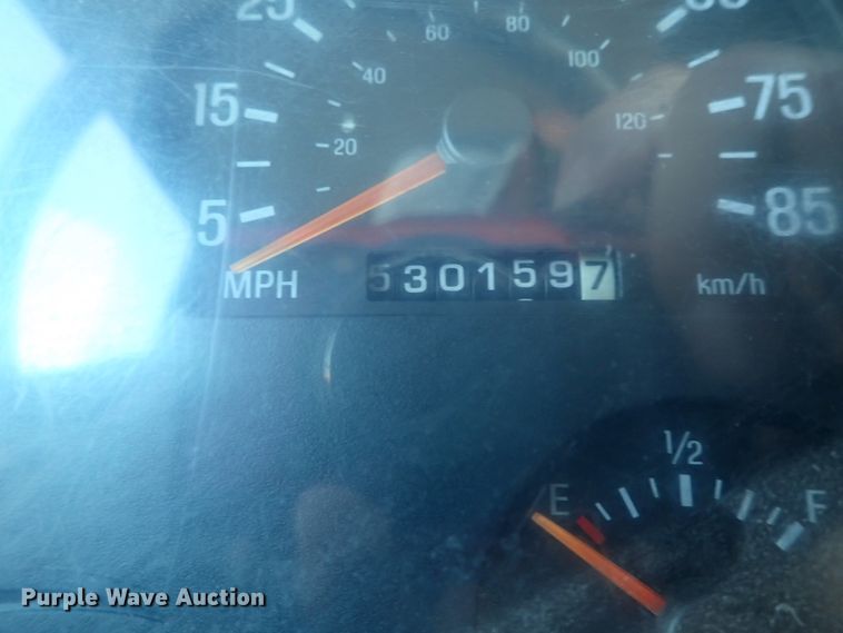 image for item DI4714 1998 Ford  toter truck