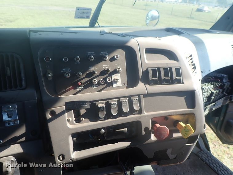 image for item DI4714 1998 Ford  toter truck