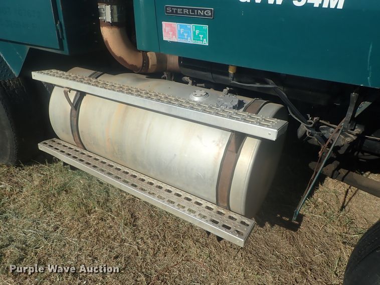 image for item DI4714 1998 Ford  toter truck