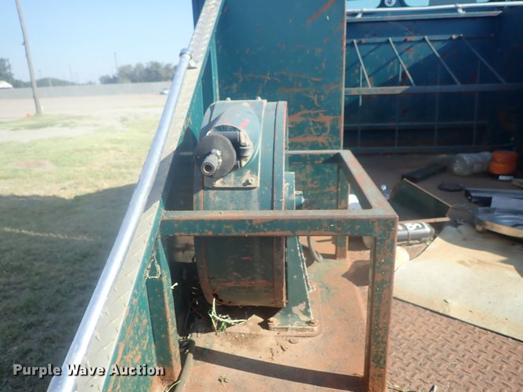 image for item DI4714 1998 Ford  toter truck