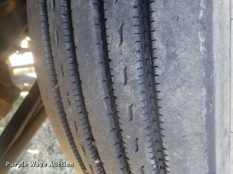 image for item DI4714 1998 Ford  toter truck