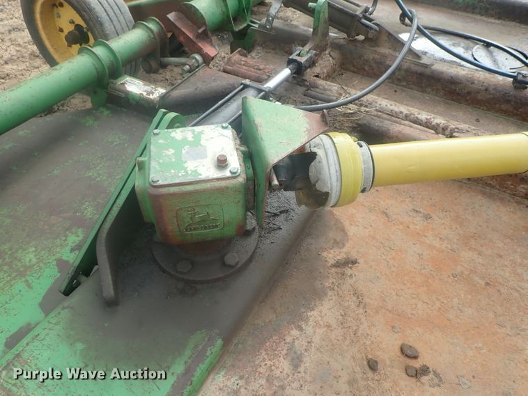 image for item DI4733 John Deere 1518 rotary mower