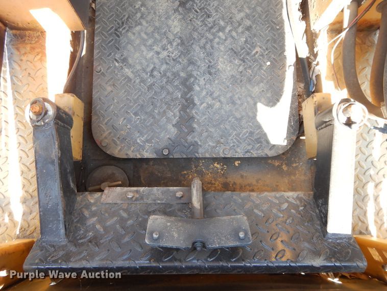 image for item DI7623 ASV 2810  tracked skid steer loader