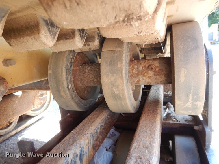 image for item DI7623 ASV 2810  tracked skid steer loader