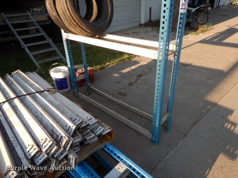 image for item DI7624 Tire rack