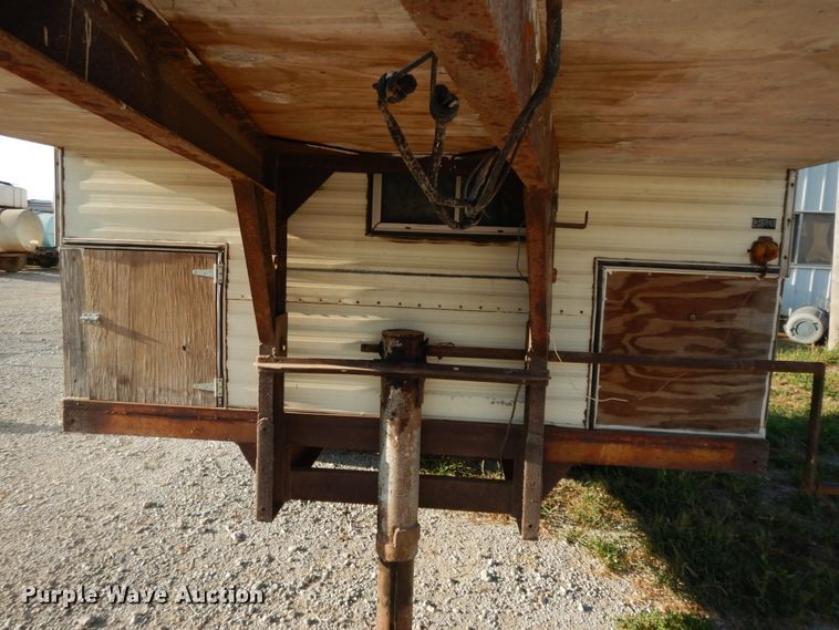 image for item DI7625 1989 Gladding DeIRey  camper