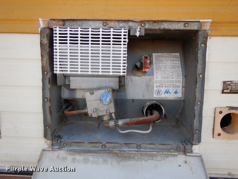 image for item DI7625 1989 Gladding DeIRey  camper