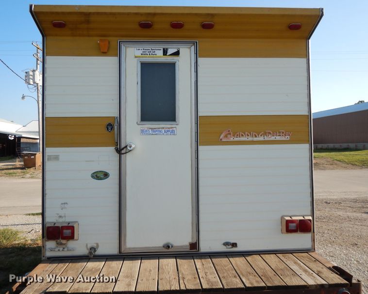 image for item DI7625 1989 Gladding DeIRey  camper