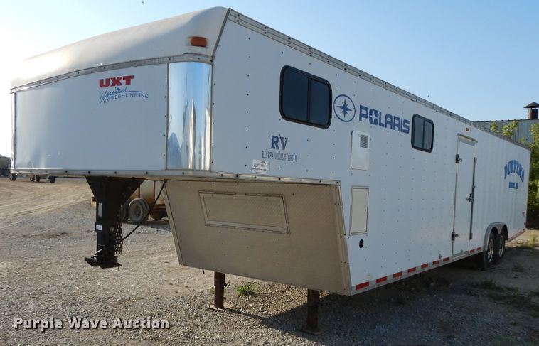 image for item DI7626 2001 United UXT enclosed cargo trailer