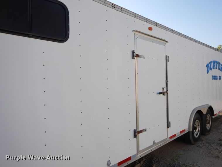 image for item DI7626 2001 United UXT enclosed cargo trailer