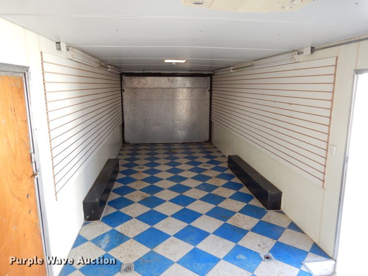 image for item DI7626 2001 United UXT enclosed cargo trailer