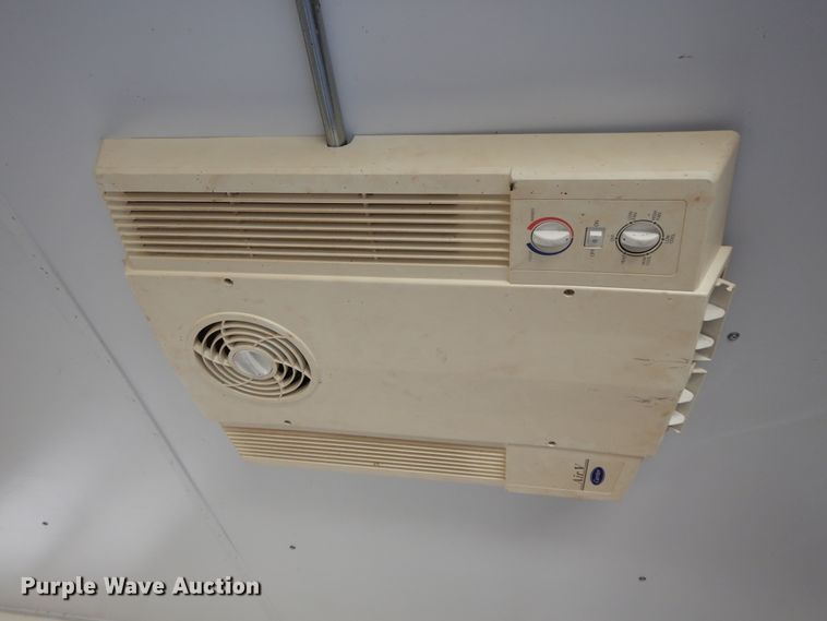 image for item DI7626 2001 United UXT enclosed cargo trailer