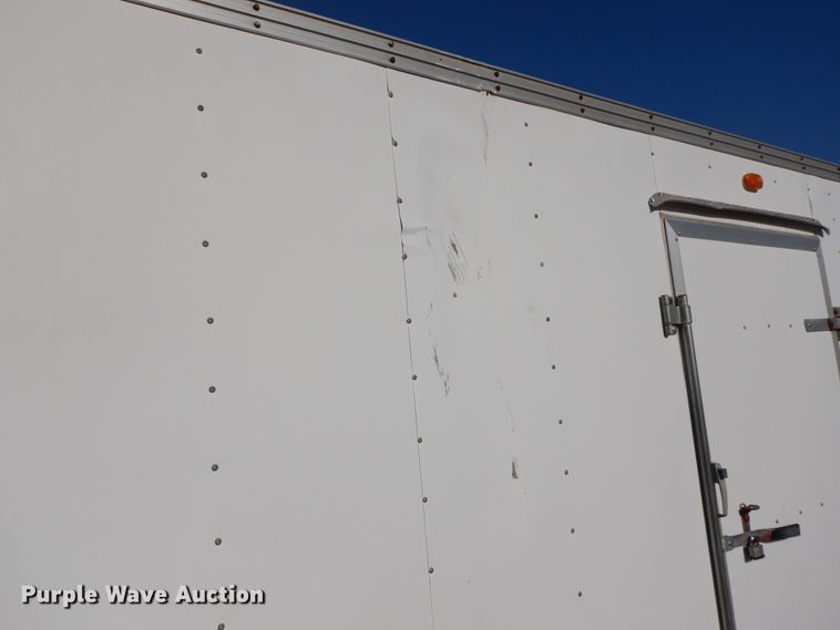 image for item DI7626 2001 United UXT enclosed cargo trailer