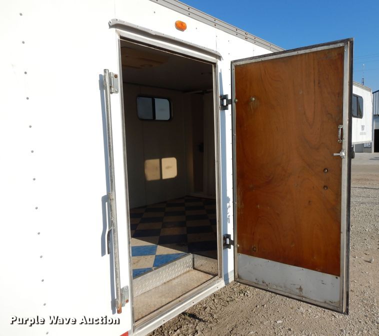 image for item DI7626 2001 United UXT enclosed cargo trailer